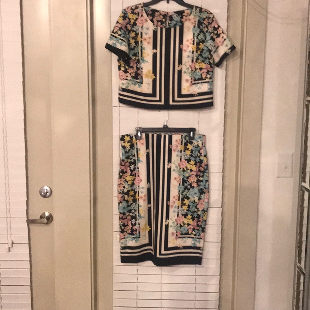 Blouse and skirt combo